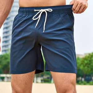 Short de sport personnalisé en coton pour hommes, vêtements de sport décontractés pour le fitness et la course avec ajustement compressif, en polyester et nylon - Product Image 5
