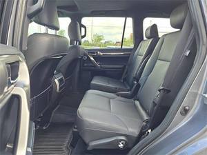 Lexus GX 460 Premium ปี 2023 มือสอง - Product Image 5