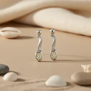 Boucles d'oreilles pendantes en cuivre religieuses avec pierre verte (quartz ou turquoise) pour femmes, à porter au quotidien ou pour les fêtes - Product Image 2