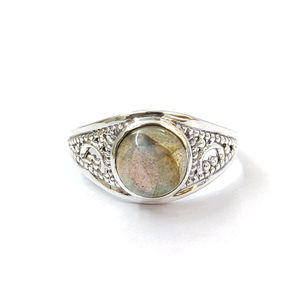Fine <b>Labradorite</b> Gemstone <b>Ring</b> (2.8 Grams) Bezel Set with Natural Stone for Everyday Wear or Wedding 2nd Number Pattern - Product Image 1