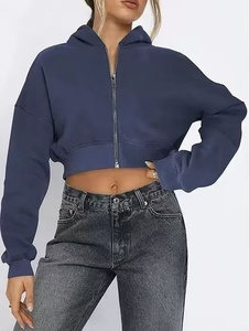 Logotipo personalizado al por mayor Crop Tops Mujeres Sudadera con capucha de la pantalla de impresión de manga larga en blanco grueso Deportes de invierno Gimnasio Crop Zip up Sudadera con capucha Mujer - Product Image 4