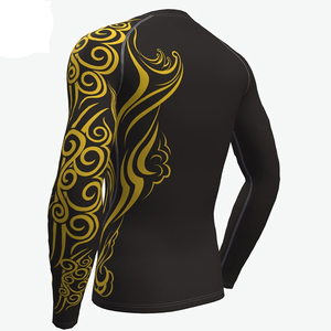 เสื้อรัดกล้ามเนื้อแขนยาวคุณภาพพรีเมียม พิมพ์ลายแบบซับลิเมชั่น สีดำทอง ผ้าอเนกประสงค์สำหรับกิจกรรมกลางแจ้ง - Product Image 3