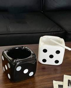 Cenicero Moderno de Resina para el Hogar, Dormitorio, Habitación de Invitados, Sala de Estar, Mesa de Comedor, Restaurante, Bar - Product Image 2