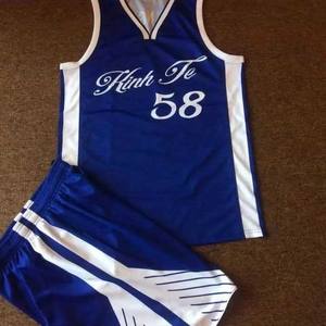 Ensemble de maillots de basket-ball personnalisés en gros, respirants, en maille, taille adulte, imprimés par sublimation - Product Image 2