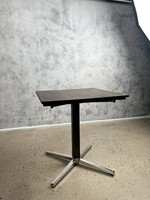 Tables et chaises de terrasse extérieures modernes en fer forgé pour jardin, balcon, bureau - Élégantes et confortables