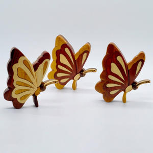 Peste de travail du bois pour autocollant de réfrigérateur cadeau souvenir de cuisine durable aimants décoratifs en bois - Product Image 1