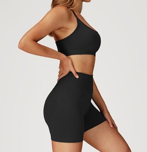 Conjunto de gimnasio sin logo: Top con tirantes, chaleco de entrenamiento, shorts fruncidos, traje deportivo halter, ropa de fitness, top corto racerback - Product Image 3