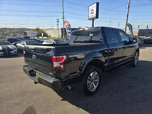 ขายส่งรถยนต์มือสอง Ford F-150 XL 4dr SuperCrew 4x4 ปี 2024 กระบะสั้น 5.5 ฟุต เบาะหนัง พวงมาลัยซ้าย หลังคาซันรูฟแบบพาโนรามา มุมมอง 360 องศา - Product Image 2