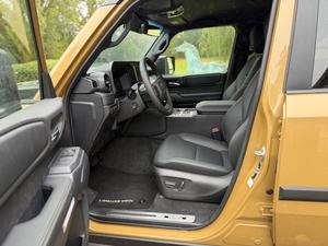 Nuovissimo Toyota Land Cruiser 2025 2.8D-4D 4WD 205 CV Diesel con Trasmissione Automatica, 4 Cilindri, 5 Posti, SUV/Veicolo Fuoristrada - Product Image 4