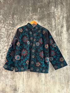 เสื้อแจ็คเก็ตกำมะหยี่สไตล์วินเทจสำหรับผู้หญิง – งานปักมือสไตล์โบฮีเมียนสำหรับงานเทศกาลและงานกลางคืน - Product Image 4