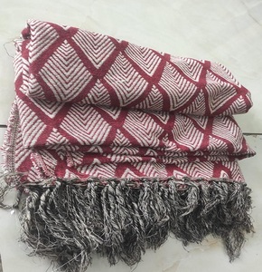 Mantas estampadas tejidas Jacquard ecológicas de primera calidad, mezcla de algodón y poliéster, cama, sofá, ropa de cama para uso doméstico en Hotel, venta al por mayor - Product Image 4