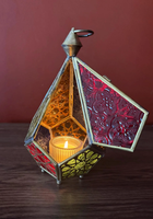 Lanterne en métal marocaine hexagonale de vente chaude pour la décoration extérieure de la maison Design classique avec bougeoirs et bocaux en céramique