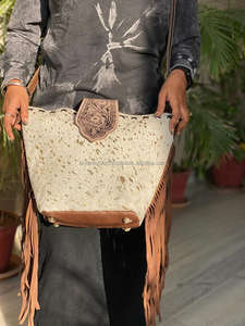 กระเป๋าสะพายคาดลำตัวหนังวัวแท้สำหรับผู้หญิงทำจากหนังวัวแท้แบบถือทำมือใหม่ - Product Image 6