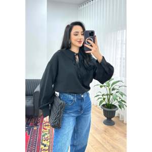 Blusa Elegante de Viscosa para Mujer, Cuello con Lazo, Color Negro, Corte Holgado para Oficina y Uso Diario - Product Image 4