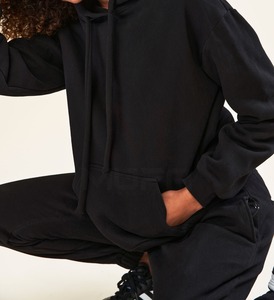 เสื้อฮู้ดดี้คอตตอน 100% สำหรับฤดูหนาวปี 2024 แบบ unisex ขายส่ง รับออกแบบสีและโลโก้ตามสั่ง  คอปกย้อมสีพื้น มีกระเป๋าเสื้อ - Product Image 4