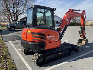 Excavadora Kubota KX040-4 2022 - Máquina Profesional de 4 Toneladas con Pocas Horas de Uso y Rendimiento Hidráulico Fluido - Product Image 3