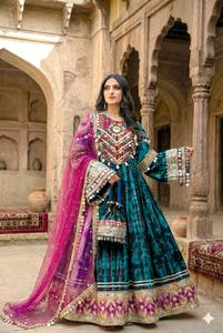 Robe de mariée ethnique culturelle vintage traditionnelle du Pakistan, longue, à manches longues, faite à la main, personnalisable - Product Image 5