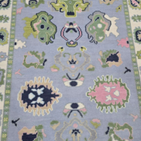 Tapis de couloir en laine Oushak de style antique 2x8 pi, motif abstrait bleu, rose et vert, noué à la main, écologique, antidérapant, taille personnalisée pour la maison