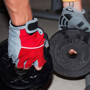 Precio al por mayor MOQ bajo Levantamiento de pesas Guantes de gimnasio Nueva llegada Tela cómoda Unisex Levantamiento de pesas Guantes de gimnasio - Product Image 6
