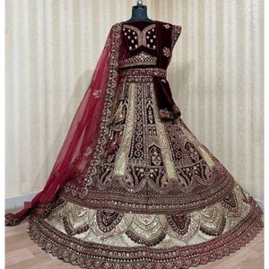 Conjunto nupcial de diseñador Premium con resaltado de lentejuelas bordado detallado y bordes Zari disponibles para suministro al por mayor - Product Image 6