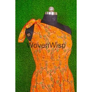 ชุดเดรสผ้าฝ้ายเอวสีล้วนเปิดไหล่ข้างเดียวสไตล์หวานสำหรับปาร์ตี้เอวสูงออกแบบโลโก้ได้ตามต้องการ - Product Image 4