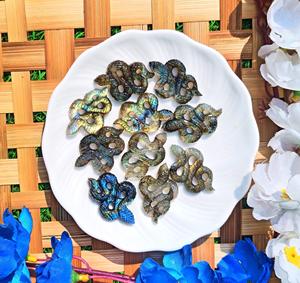 Cristales de labradorita de cuarzo curativo Natural al por mayor, piedra de Chakra tallada en serpiente para decoración del hogar y oficina inspirada en Feng Shui - Product Image 2