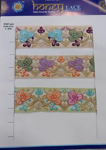 ลูกไม้ปักลายดอกไม้สีดำหรูหราที่มีรายละเอียดที่ซับซ้อนเหมาะสำหรับการสร้างชุดเจ้าสาวที่มีความซับซ้อนสวมใส่ตอนเย็น - Product Image 4