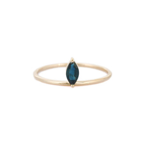 Bijoux minimalistes faits à la main, bagues en saphir bleu Marquise naturel, or jaune massif 14K, bague délicate, cadeau d'anniversaire pour filles - Product Image 1
