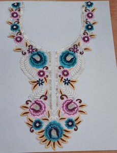 Écussons détachables brodés à la main élégants pour chemisiers, chandails et vestes - Product Image 3