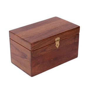Boîte-cadeau en bois foncé fabriqué à la main avec un design sculpté et des accents en laiton nouvelle boîte de rangement en bois attrayante pour boîte-cadeau de mariage - Product Image 4