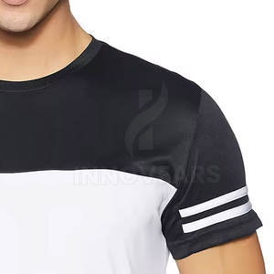 Camiseta de hombre de alta calidad en color negro liso Venta al por mayor de algodón con logotipo impreso/Material de fibra de bambú Venta en línea - Product Image 4