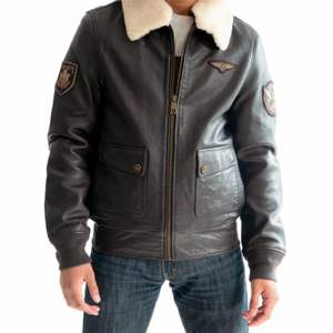Blouson aviateur en cuir de haute qualité pour hommes avec patchs authentiques | Design personnalisable - Product Image 6