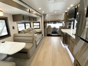 Vendeur Vérifié pour D-y-n-a-m-a-x E-u-r-o-p-a 34SS d'occasion 2026 Prêt à Voyager - Product Image 2