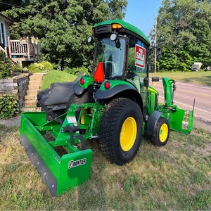 Tracteur agricole 4066R 75HP 4x4 à transmission par engrenages avec attache fourche - Product Image 3