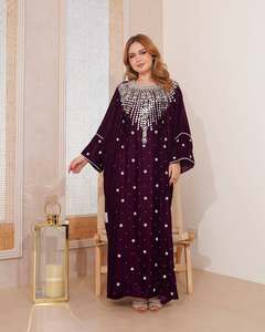 Ensemble Abaya Caftan Musulman Modeste Simple Uni 2 Pièces Manches Longues en Chiffon 100% Polyester avec Ornements Perlés et Pailletés - Product Image 4