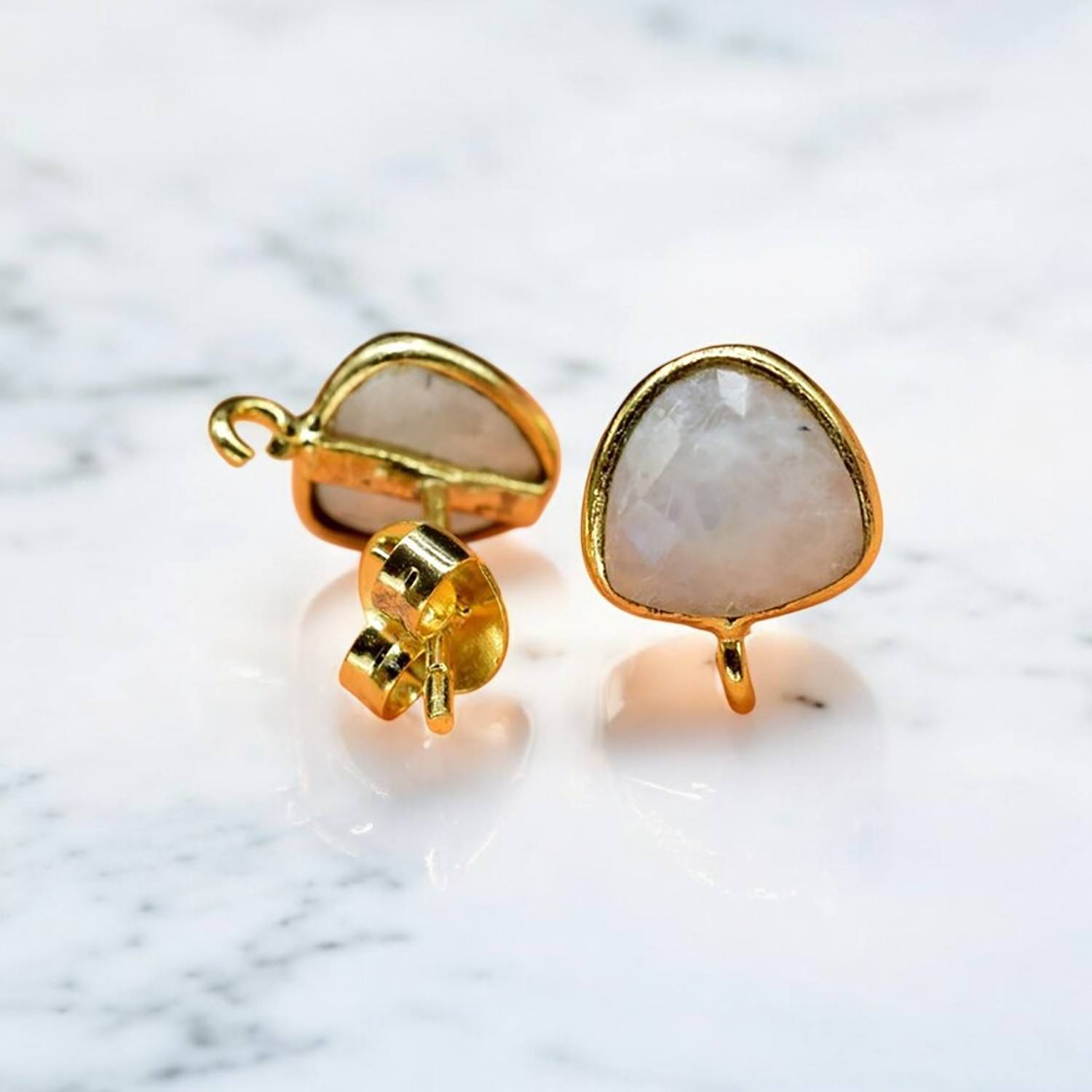 มูนสโตนสีรุ้ง