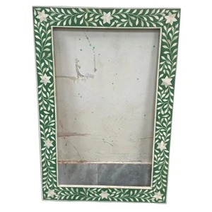 Diseño moderno hecho a mano, marco de espejo con incrustaciones de hueso de madera en blanco y negro, diseñado a medida para decoración de pared Floral India - Product Image 1