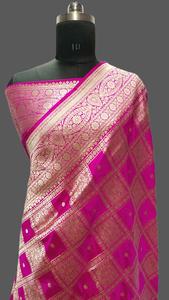 Por encargo en color naranja pequeño motivo brocado telas de seda y saris para diseñadores de moda y tiendas de moda para reventa - Product Image 4