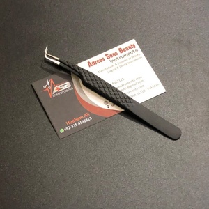 Pince à cils japonaise en acier inoxydable durable en gros noir mat avec pointe pointue outil d'extension de cils de marque privée - Product Image 5