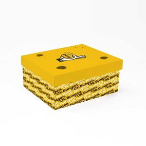 Cajas Rígidas Personalizadas con Tapa Mod. Moran 15x21x10 Cm Blanco o Havana, Materiales Reciclados con Laminado Brillante y Grabado en Relieve - Product Image 2