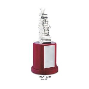 Trofeo de la victoria de metal de suministro al por mayor para celebrar el éxito y la excelencia en deportes y eventos disponibles para grandes cantidades - Product Image 1