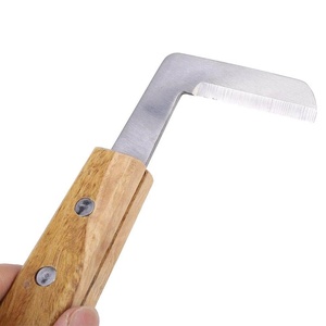 Cuchillo Profesional Veterinario para Pezuñas, Recortador de Pezuñas, Instrumento Veterinario, Cuchillo para Pezuñas con Hoja de Acero Inoxidable y Mango de Madera de LCI - Product Image 5