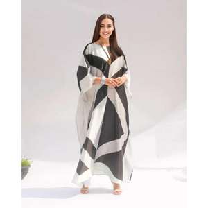 Robe maxi kaftan pour femmes, imprimé noir et blanc, motif géométrique, coupe ample, kaftan long, tenue de villégiature moderne - Product Image 3