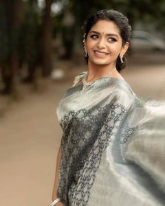 Evergreen – sari en Jacquard de soie Banarasi de qualité à l'exportation indienne pour femmes au prix de gros fournisseur - Product Image 6