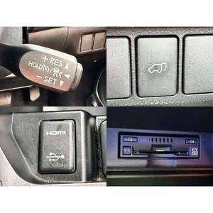 Toyota Harrier Aspire SUV 2017 - Conduite à gauche, sièges en cuir, caméra de recul, pneus R18 - Product Image 5