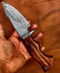 Cuchillo de Caza Industrial Hecho a Mano con Hoja de Acero de Damasco y Mango de Madera con Funda para Supervivencia al Aire Libre y Camping - Product Image 6