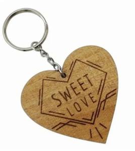 Porte-clés en bois vierge faits à la main avec des souvenirs, objets de décoration pour la maison - Product Image 2