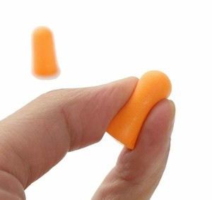 3M 1100 Tapones para los oídos desechables de espuma de poliuretano Forma de bala Push-In Protección contra el ruido suave e hipoalergénico - Product Image 5