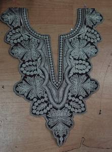 Motifs de cou brodés personnalisés pour dames costumes patchs en tissu imprimé de style cousu pour t-shirts, robes et vêtements - Product Image 3