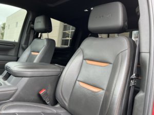 GM_C Sierra 1500 AT4 2023 Usada en Buen Estado - Product Image 4